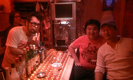 101108guest_w425.jpg